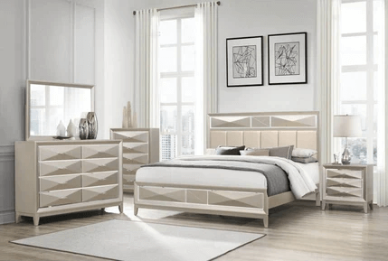 15 Unique Ways to Style Your Bed and Mirror Dresser Set